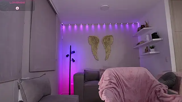 lupejones online show from February 9, 2026, 3:15 am