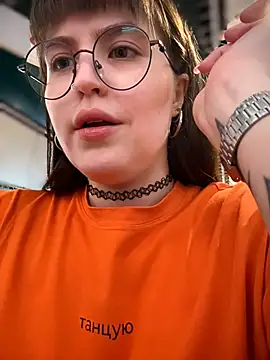 Snapshot of meow_girl chatting on July 30, 2026, 11:31 am meow girl online show from July 30, 2026, 11:31 am