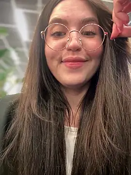 meow girl online show from September 21, 2025, 11:04 am