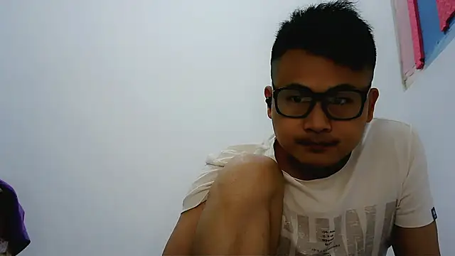 lixiaoshuai8 online show from March 15, 2025, 3:37 pm