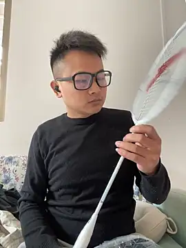 lixiaoshuai8 online show from March 17, 2025, 5:34 am