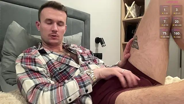 cute mark online show from December 5, 2025, 7:01 pm