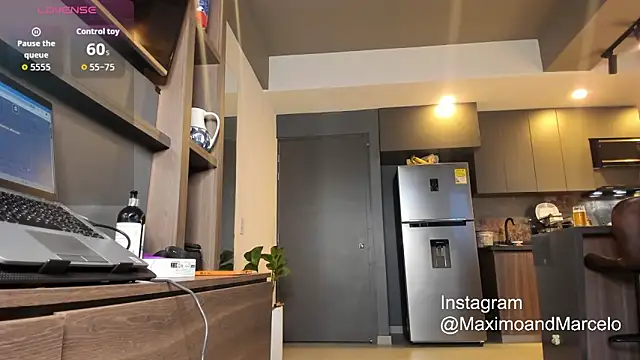 Maximo Marcelo online show from September 29, 2025, 10:48 pm