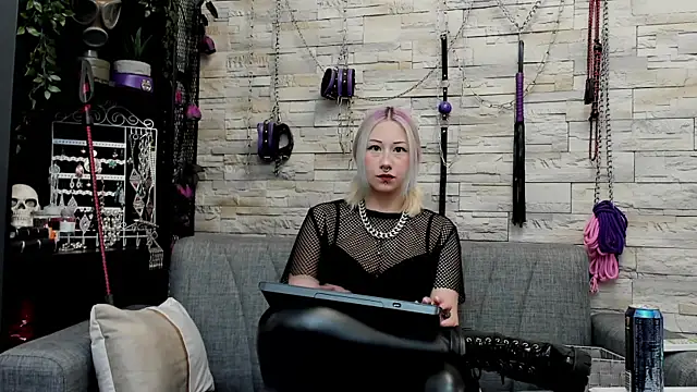 CruelMistress online show from May 7, 2026, 12:48 am