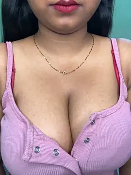 Snapshot of Ishaani_0 chatting on June 27, 2026, 6:58 pm Ishaani 0 online show from June 27, 2026, 6:58 pm