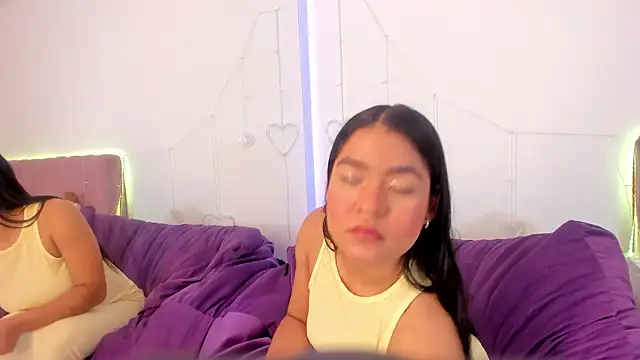 HayamiKioto online show from November 28, 2025, 12:49 pm