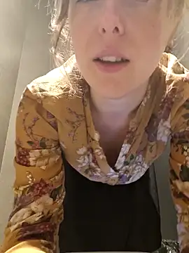 Public Katrisha online show from April 28, 2026, 2:32 pm