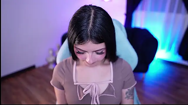 Snapshot of myeimmy_33 chatting on March 13, 2026, 11:43 pm myeimmy 33 online show from March 13, 2026, 11:43 pm