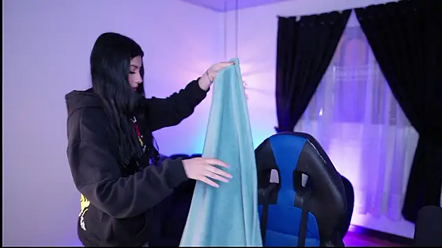 Snapshot of myeimmy_33 chatting on March 17, 2026, 6:44 pm myeimmy 33 online show from March 17, 2026, 6:44 pm