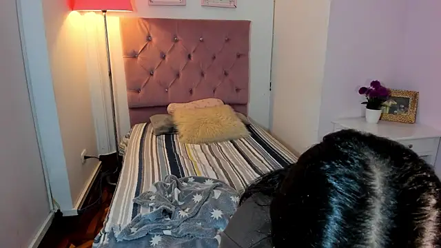 Snapshot of myeimmy_33 chatting on March 6, 2025, 5:54 pm myeimmy 33 online show from March 6, 2025, 5:54 pm