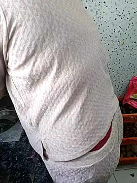 milf-kaira online show from March 10, 2025, 4:49 am