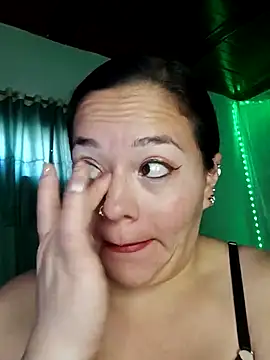 emily sweet13 online show from September 22, 2025, 12:33 pm