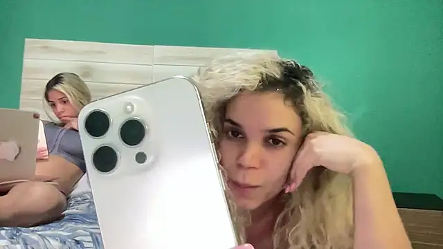 brithneysquirt online show from March 27, 2026, 4:54 am