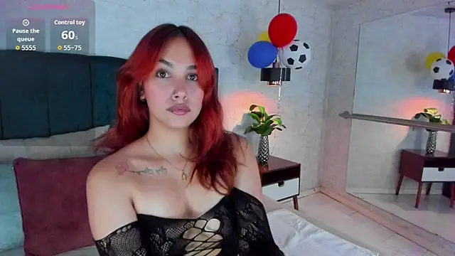 AdeleAndersonn online show from June 18, 2026, 5:07 pm