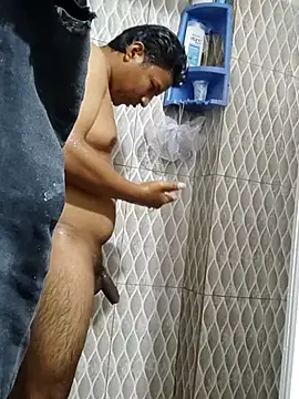 Tu papi 69  online show from October 22, 2025, 11:47 pm