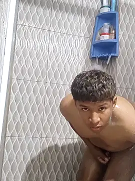 Tu papi 69  online show from September 25, 2025, 10:16 pm