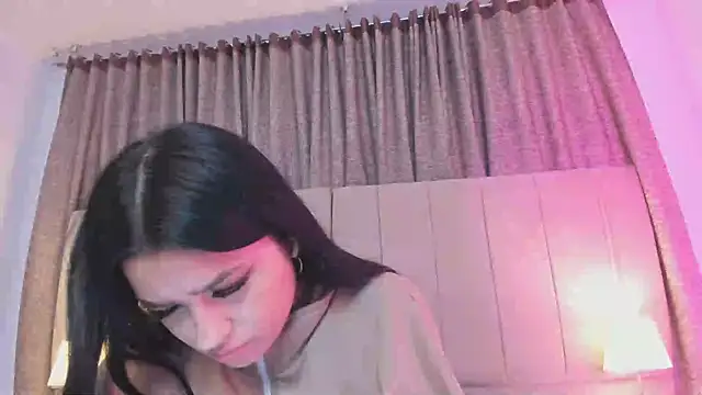 megan bat online show from March 18, 2025, 6:39 pm