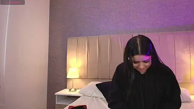 megan bat online show from February 12, 2025, 12:33 pm