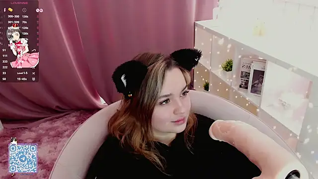 AlliceBrown  online show from March 20, 2025, 9:15 am