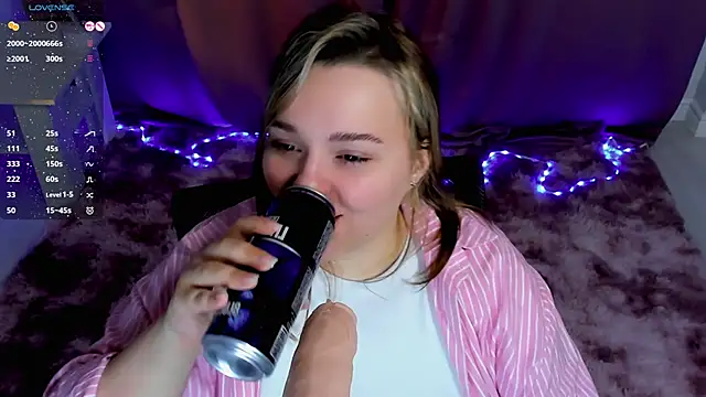 AlliceBrown  online show from February 8, 2025, 12:17 pm