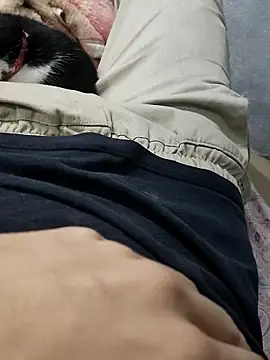 Juliano69xv online show from October 7, 2025, 5:47 pm