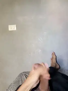 Juliano69xv online show from March 20, 2025, 1:26 pm