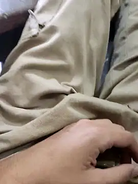 Juliano69xv online show from October 6, 2025, 7:47 pm