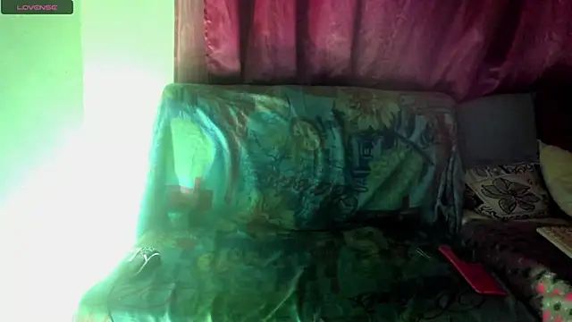 Snapshot of Zamara_milf chatting on July 11, 2026, 12:05 pm Zamara milf online show from July 11, 2026, 12:05 pm