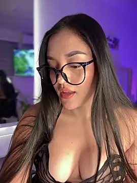 kenndall 21 online show from September 24, 2025, 3:02 am