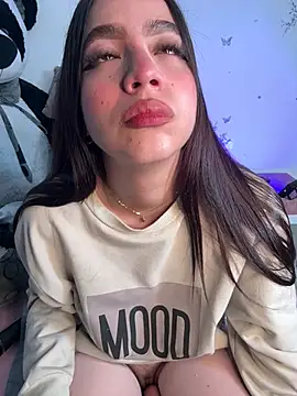 IamSteph13 online show from July 10, 2026, 4:34 am