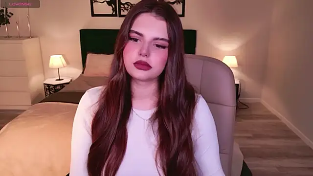 AdeliaKiss online show from June 6, 2026, 4:07 am