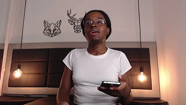 candy lovee69 online show from June 18, 2026, 5:29 pm