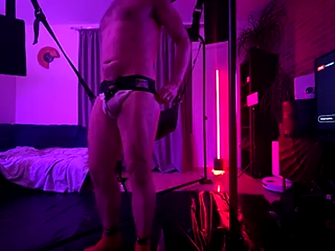 manforhotfun online show from April 14, 2026, 3:11 am