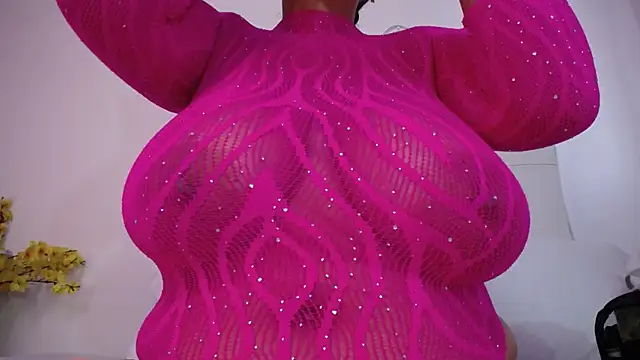 Nicol Love0 online show from March 23, 2026, 12:16 pm