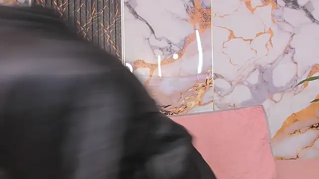 Alyson-a online show from February 10, 2026, 1:21 pm