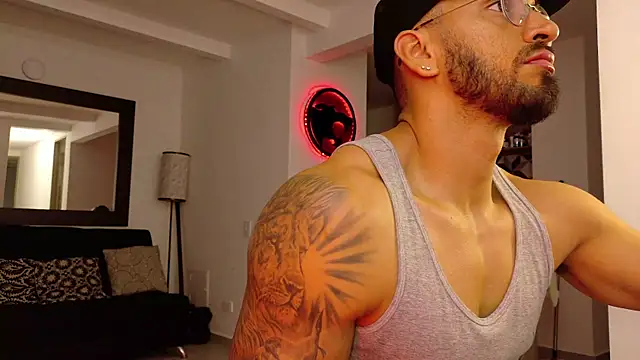 tony muscle online show from September 17, 2025, 11:07 pm