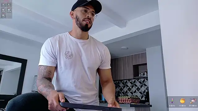 tony muscle online show from September 26, 2025, 4:58 pm