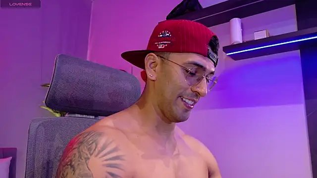 tony muscle online show from June 17, 2026, 8:19 pm