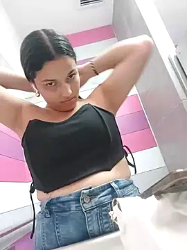 girl milk1 online show from March 5, 2025, 11:16 pm