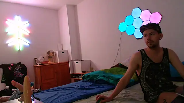 Snapshot of jonny-bisexual chatting on January 3, 2025, 9:36 pm jonny-bisexual online show from January 3, 2025, 9:36 pm