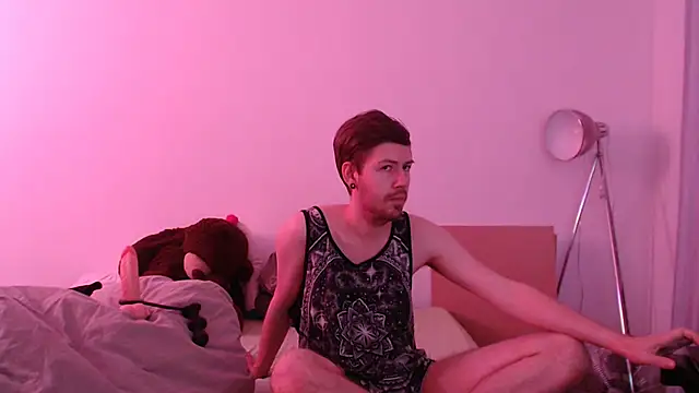 Snapshot of jonny-bisexual chatting on December 20, 2024, 12:19 am jonny-bisexual online show from December 20, 2024, 12:19 am