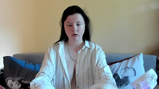 LillyDepp online show from August 6, 2026, 11:38 am