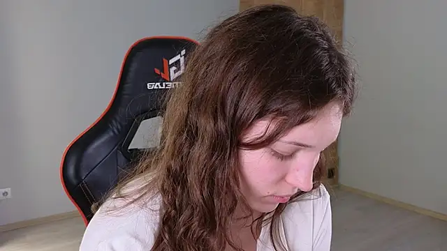 cherry lea online show from March 15, 2026, 5:42 pm