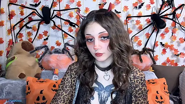  Devill Baby online show from November 28, 2025, 6:08 pm