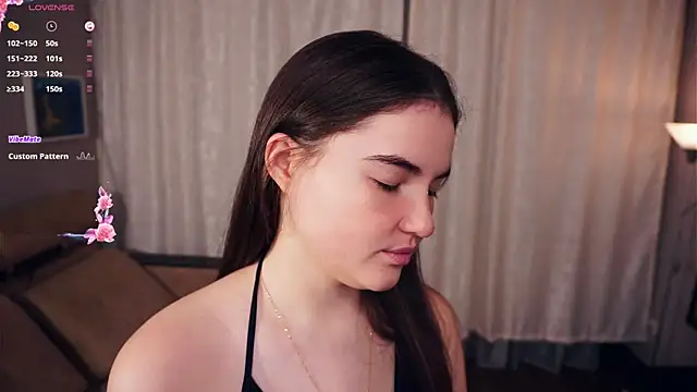 CathrynDail online show from March 19, 2025, 6:12 pm