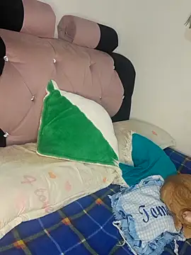 Snapshot of Pussycat_9999 chatting on December 18, 2025, 5:28 pm Pussycat 9999 online show from December 18, 2025, 5:28 pm