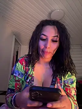 Anily Lovely online show from May 5, 2026, 12:13 am