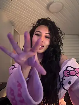 Anily Lovely online show from May 13, 2026, 12:06 am