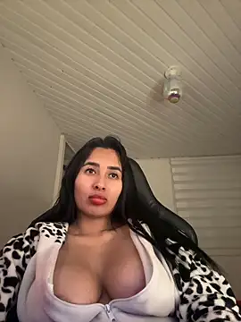 Anily Lovely online show from September 29, 2025, 2:07 am