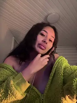 Anily Lovely online show from June 10, 2026, 2:13 am